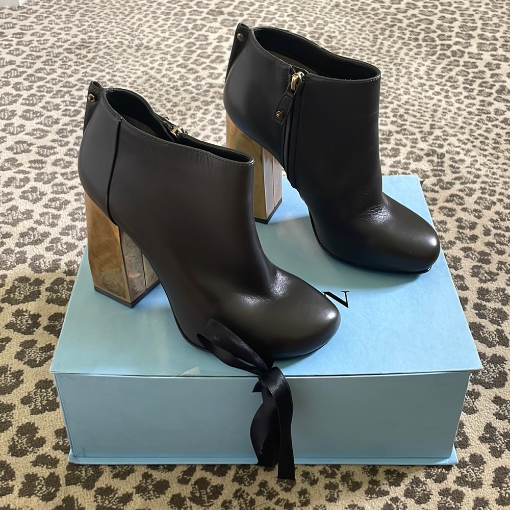 Lanvin Brown Booties 37
